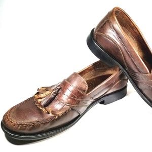 GH Bass & Co Weejuns Brown Kilted Tassel Loafers